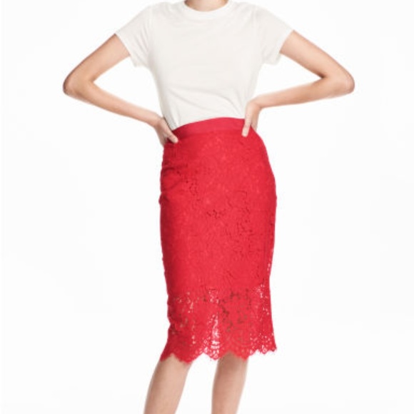 H&M Dresses & Skirts - ❤❤❤H&M Red Lace Skirt Size 12❤❤❤